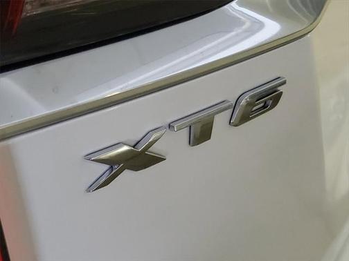 2025 Cadillac XT6 Premium Luxury FWD