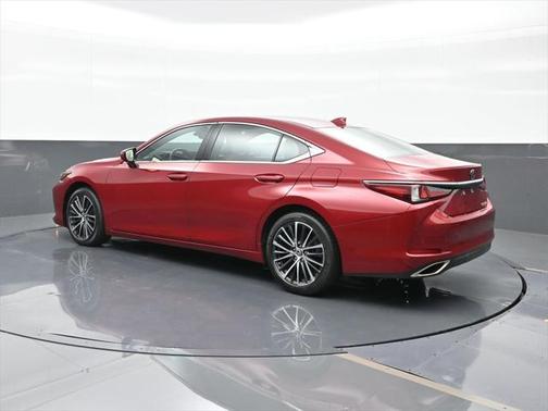 2022 Lexus ES 350 Base