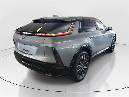 2025 Cadillac LYRIQ Sport