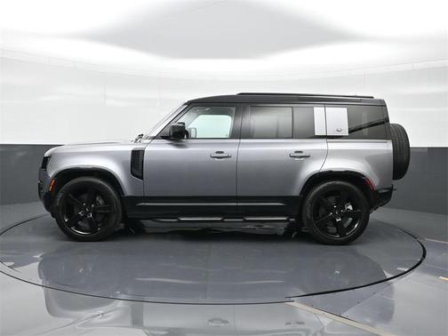 2024 Land Rover Defender 110 P400 X-Dynamic SE