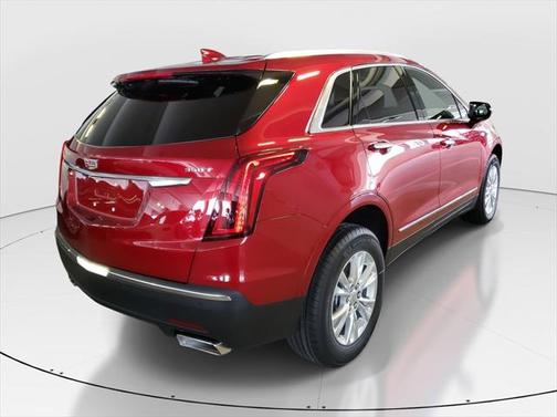 2025 Cadillac XT5 Luxury