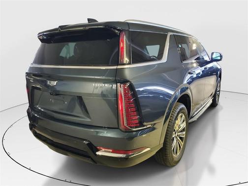 2026 Cadillac Escalade IQL Luxury