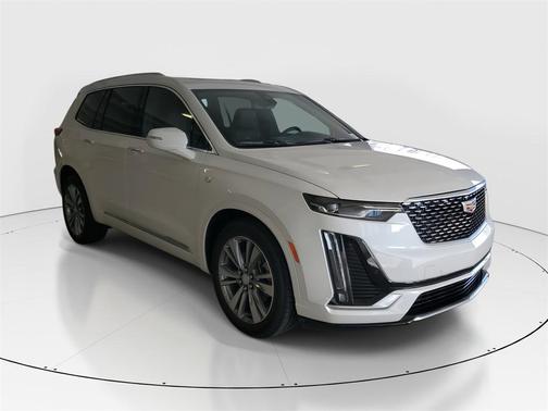 2025 Cadillac XT6 Premium Luxury FWD