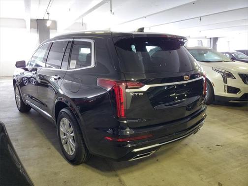 2025 Cadillac XT6 Luxury FWD