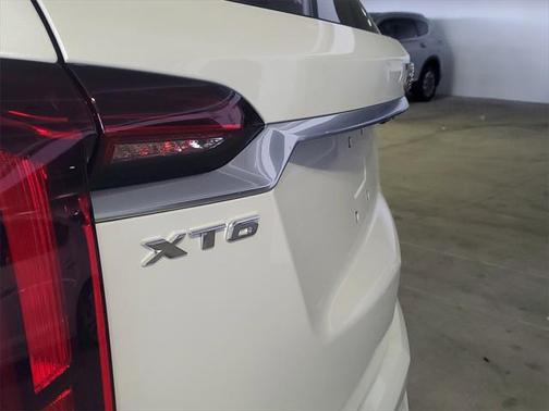 2025 Cadillac XT6 Premium Luxury FWD