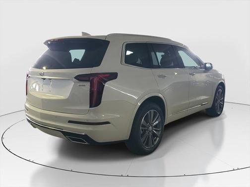 2025 Cadillac XT6 Premium Luxury FWD