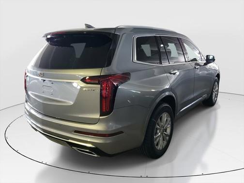 2025 Cadillac XT6 Luxury FWD