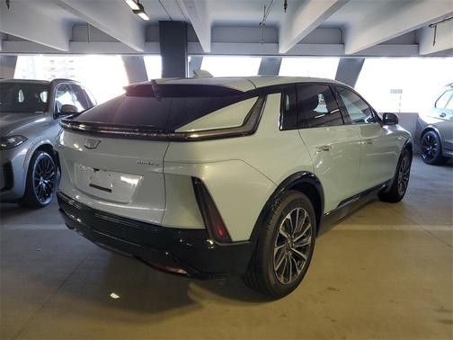 2026 Cadillac LYRIQ Premium Sport