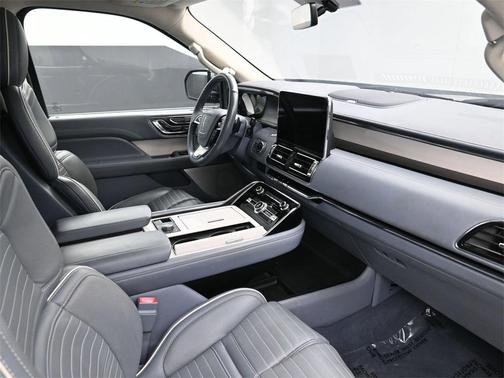 2019 Lincoln Navigator L Black Label