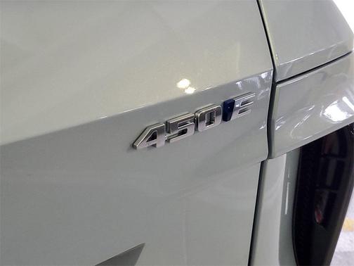 2025 Cadillac LYRIQ Sport
