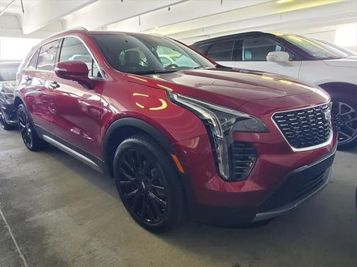 2022 Cadillac XT4 Premium Luxury