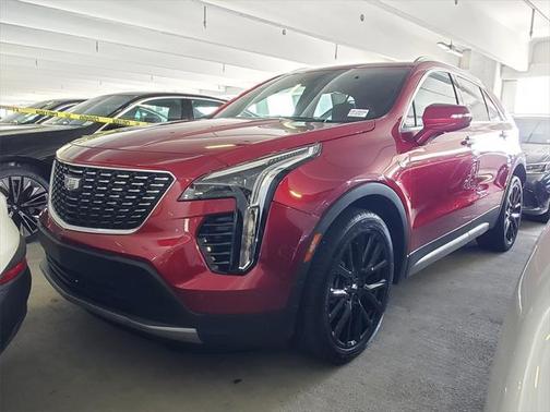 2022 Cadillac XT4 Premium Luxury