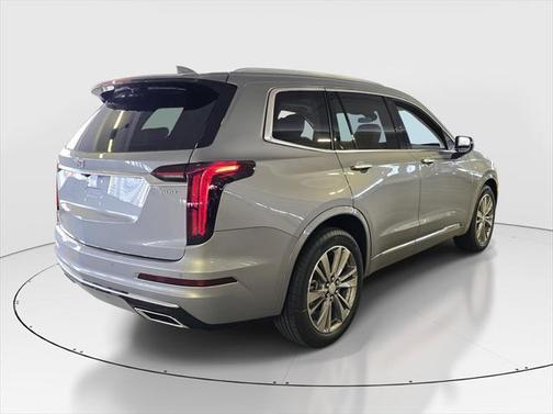 2025 Cadillac XT6 Premium Luxury FWD