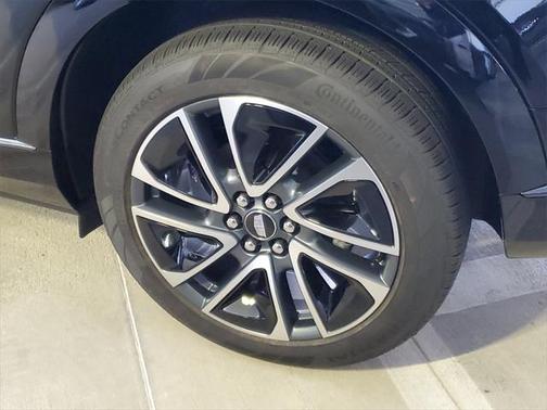 2025 Cadillac OPTIQ Sport 1 AWD
