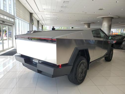2024 Tesla Cybertruck All-Wheel Drive