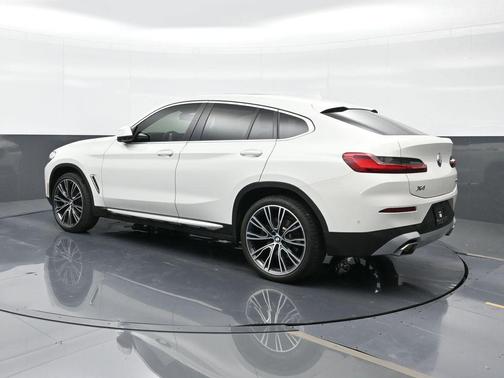 Alpine White 2022 BMW X4 xDrive30i