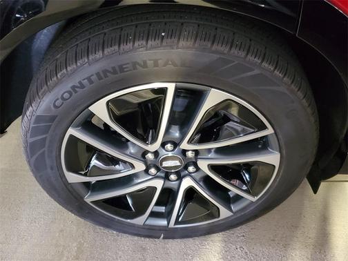 2025 Cadillac OPTIQ Sport 1 AWD