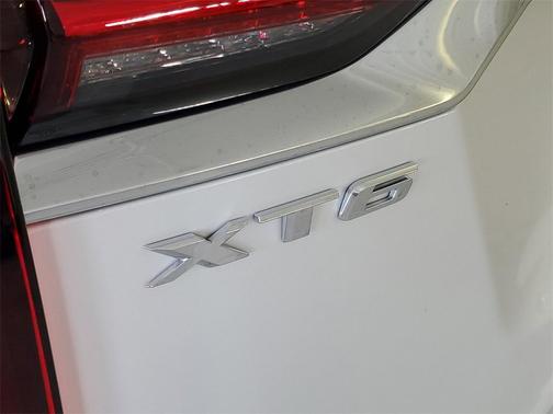 2025 Cadillac XT6 Premium Luxury FWD