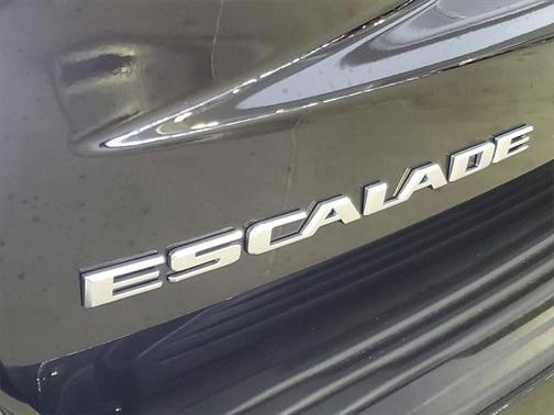 2025 Cadillac Escalade Luxury