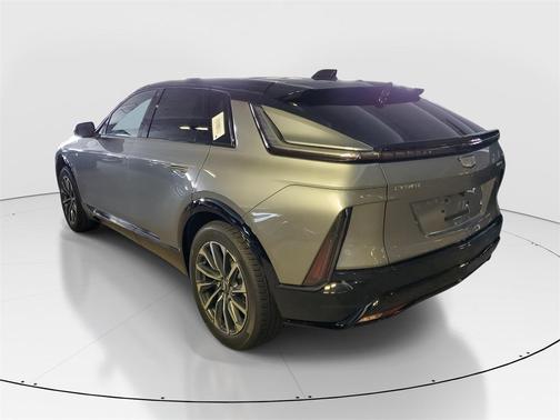 2025 Cadillac LYRIQ Sport