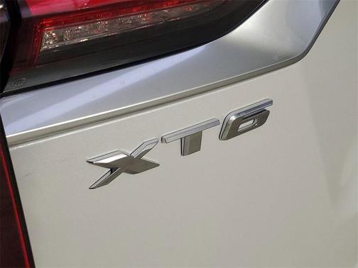 2025 Cadillac XT6 Premium Luxury FWD