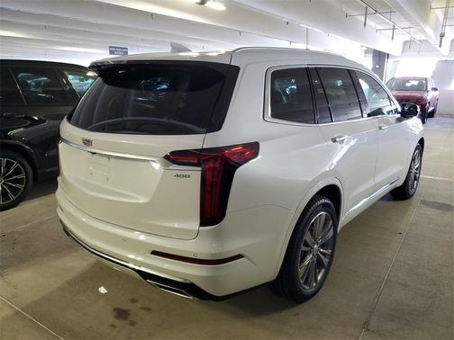 2025 Cadillac XT6 Premium Luxury FWD