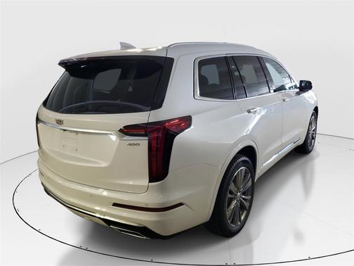 2025 Cadillac XT6 Premium Luxury FWD