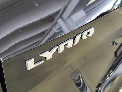 2025 Cadillac LYRIQ Luxury