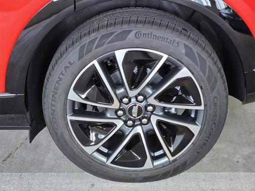 2025 Cadillac OPTIQ Sport 1 AWD