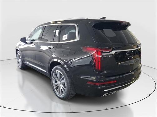 2025 Cadillac XT6 Premium Luxury FWD