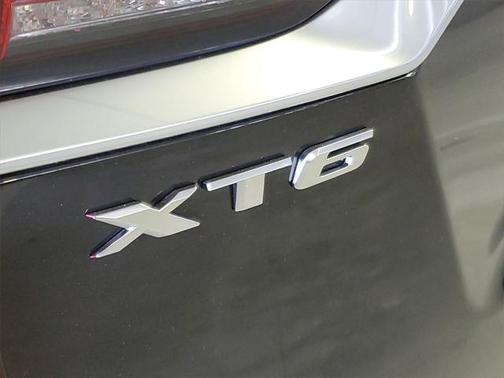 2025 Cadillac XT6 Premium Luxury FWD