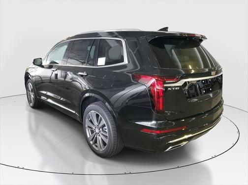 2025 Cadillac XT6 Premium Luxury FWD