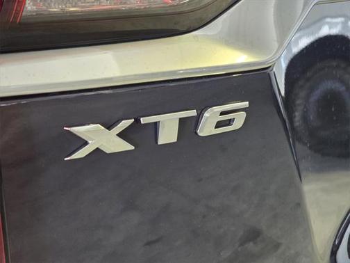 2025 Cadillac XT6 Premium Luxury FWD