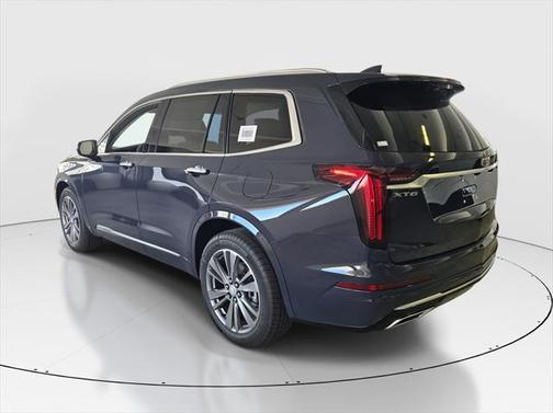 2025 Cadillac XT6 Premium Luxury FWD