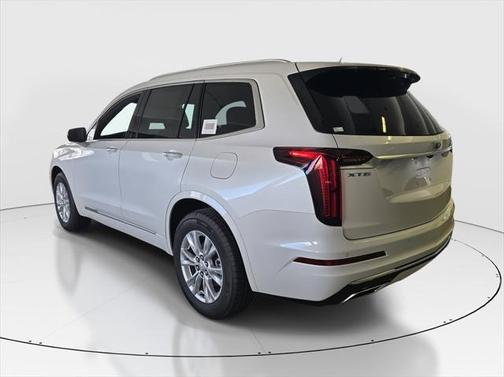 2025 Cadillac XT6 Luxury FWD