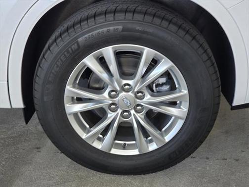 2025 Cadillac XT6 Luxury FWD