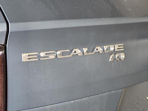 2025 Cadillac Escalade Luxury