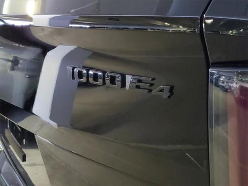 2025 Cadillac Escalade IQ Sport 1
