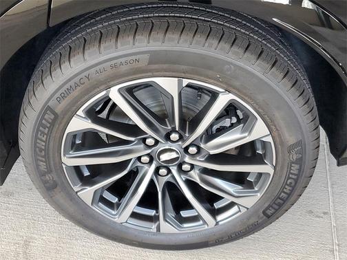 2025 Cadillac LYRIQ Sport