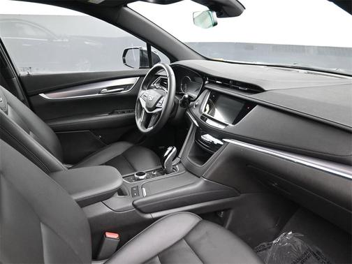 2022 Cadillac XT5 Luxury