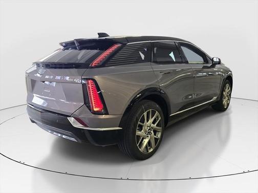 2025 Cadillac OPTIQ Luxury 1 AWD