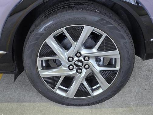 2025 Cadillac OPTIQ Luxury 1 AWD