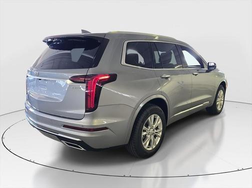 2025 Cadillac XT6 Luxury FWD