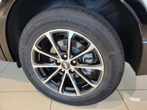 2025 Cadillac XT4 Sport
