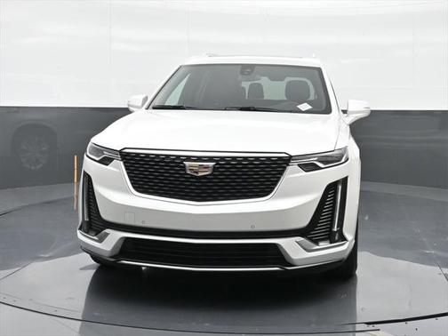 2022 Cadillac XT6 Luxury FWD