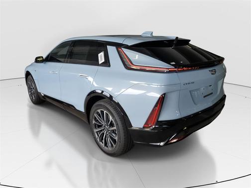 2025 Cadillac LYRIQ Sport