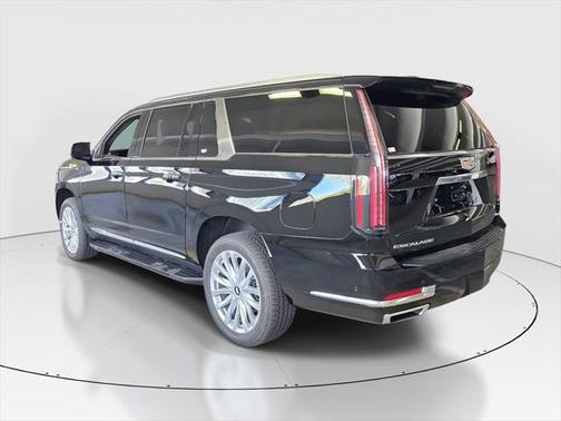 2025 Cadillac Escalade ESV Luxury