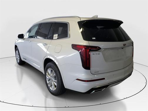 2025 Cadillac XT6 Luxury AWD