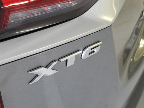 2025 Cadillac XT6 Premium Luxury FWD