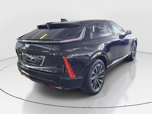 2025 Cadillac LYRIQ Sport